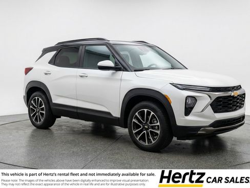 Used 2025 Chevrolet TrailBlazer LT image 1