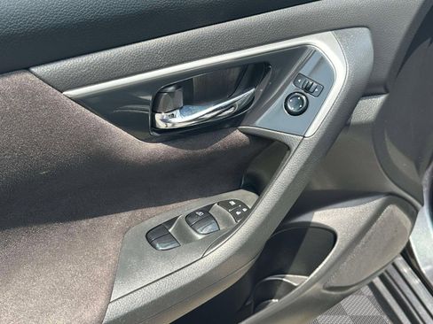 Used 2013 Nissan Altima 3.5 S FWD image 18