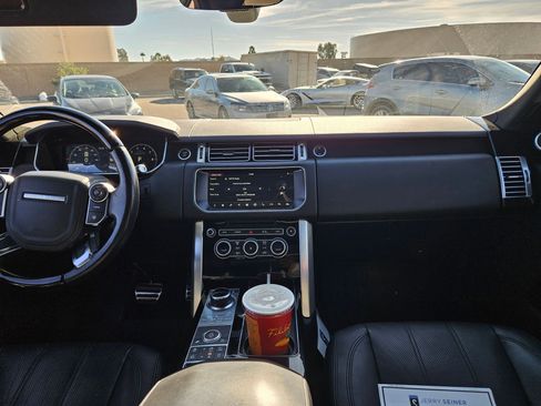 Used 2017 Land Rover Range Rover Supercharged image 16