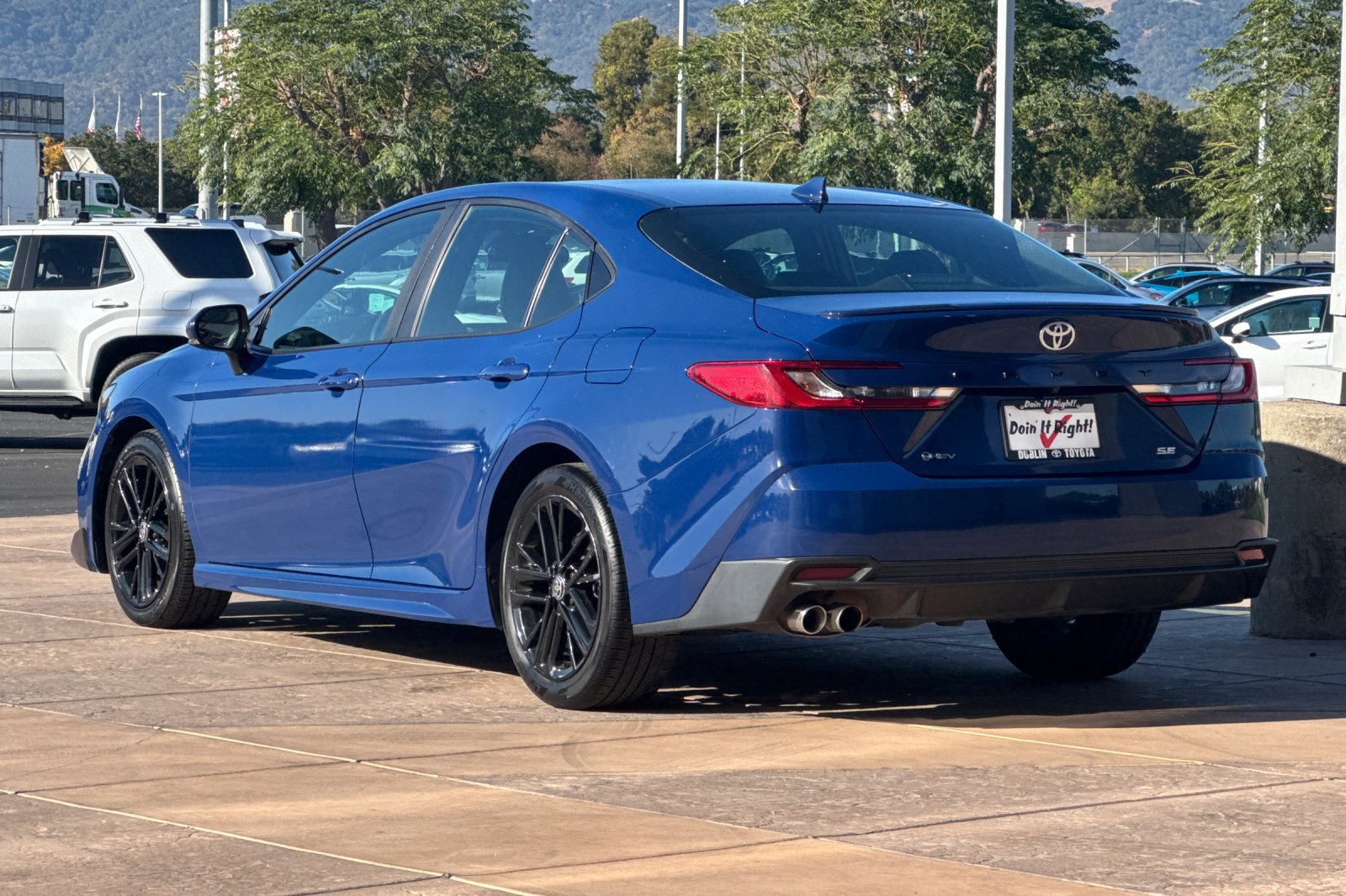Certified 2025 Toyota Camry SE FWD image 7