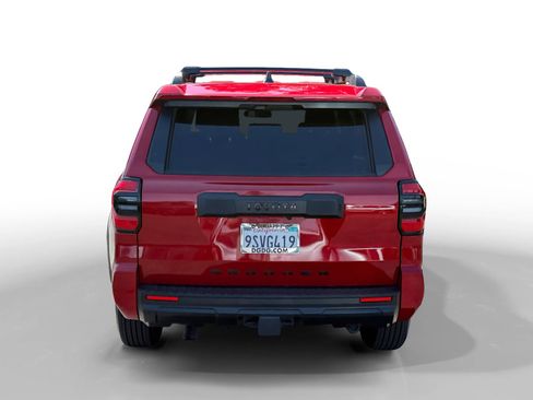 Used 2025 Toyota 4Runner SR5 AWD/4WD image 4