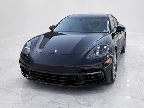 Used 2018 Porsche Panamera 4S image 2