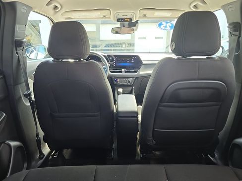 Used 2025 Chevrolet TrailBlazer LT FWD image 30
