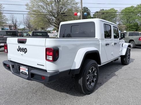 New 2026 Jeep Gladiator Sport image 6