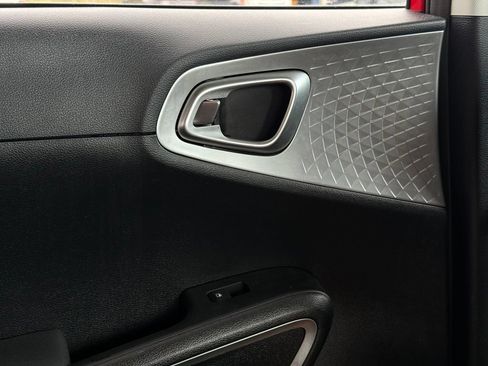 Used 2022 Kia Soul LX w/ Technology Package FWD image 30