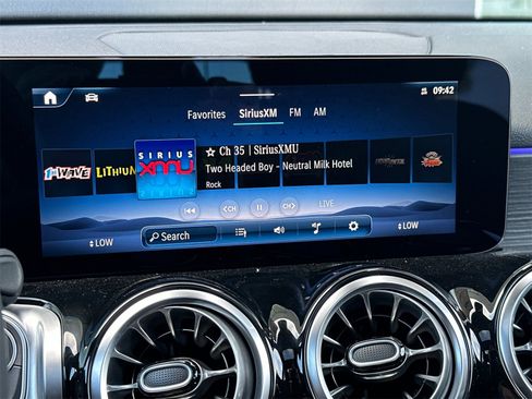 New 2026 Mercedes-Benz GLB 250 image 19