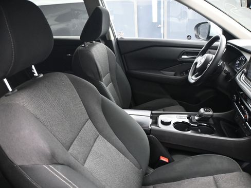 Used 2024 Nissan Rogue SV image 21