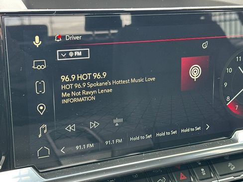 Used 2026 GMC Sierra 1500 Elevation image 25