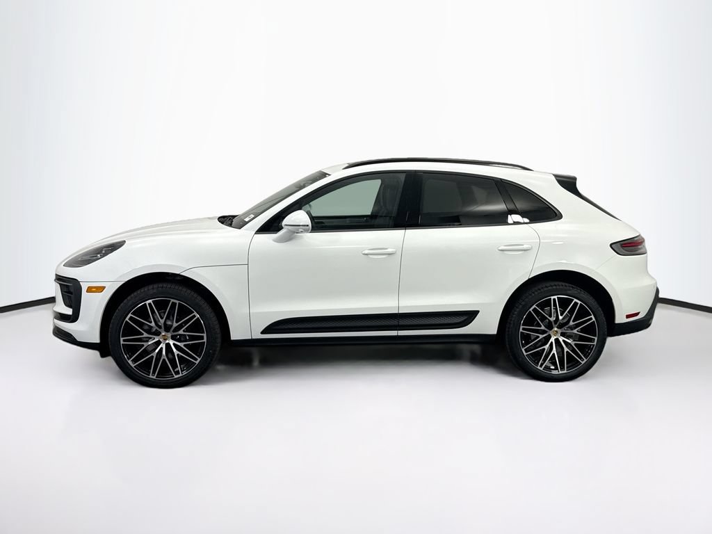 Used 2026 Porsche Macan AWD/4WD image 2