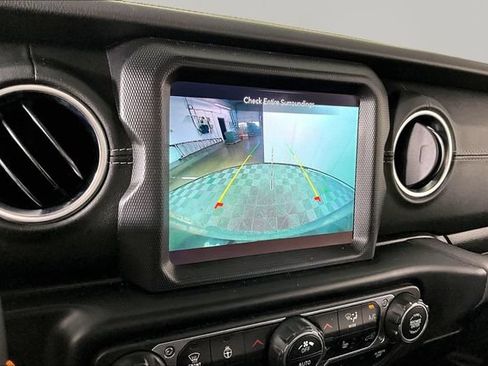 Used 2021 Jeep Wrangler Unlimited Sahara w/ Cold Weather Group AWD/4WD image 13