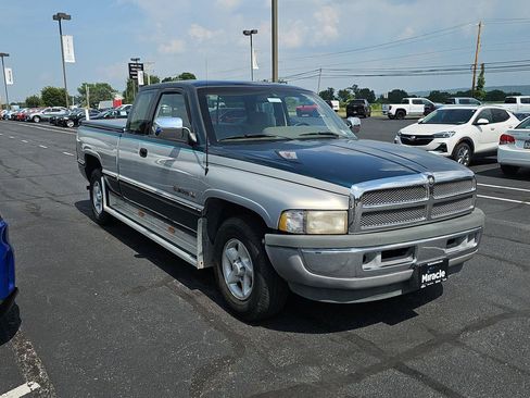 Used 1996 Dodge Ram 1500 Truck 2WD Club Cab image 3
