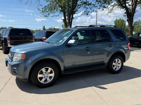 Used 2011 Ford Escape Limited w/ 301A Rapid Spec Order Code AWD/4WD image 7