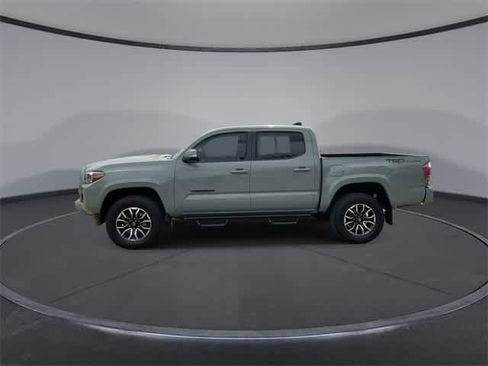 Used 2023 Toyota Tacoma TRD Sport w/ Technology Package image 5