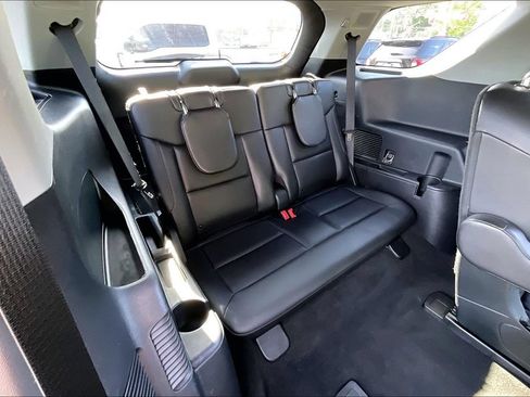 Used 2023 Ford Explorer XLT w/ Equipment Group 202A RWD image 27