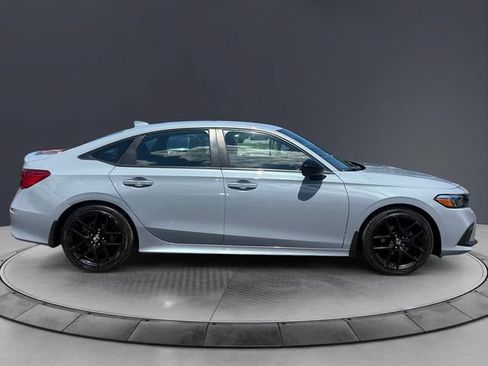Used 2024 Honda Civic Sport image 6