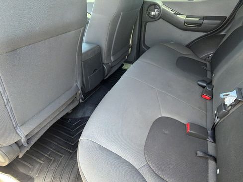 Used 2014 Nissan Xterra X AWD/4WD image 23