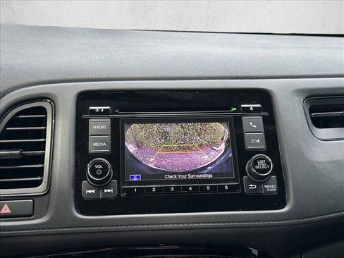 Used 2022 Honda HR-V LX image 12