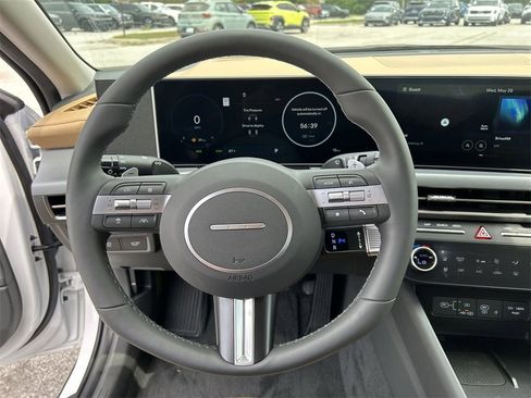 New 2025 Hyundai Sonata Limited image 29
