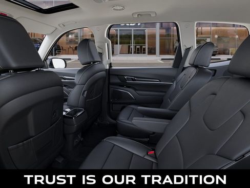 New 2025 Kia Telluride S image 18