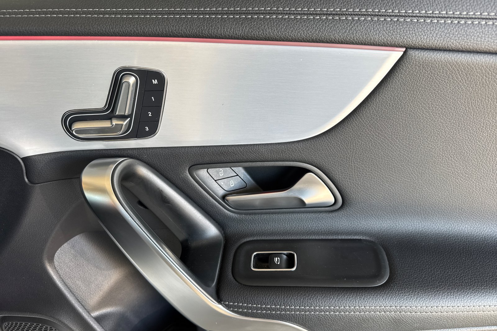Used 2025 Mercedes-Benz CLA 250 image 20
