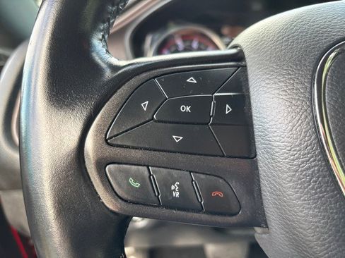 Used 2023 Dodge Challenger SXT image 15