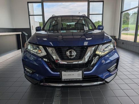 Used 2018 Nissan Rogue SL w/ Premium Package AWD/4WD image 6