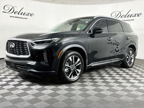 Used 2023 INFINITI QX60 Luxe w/ Performance Audio Package AWD/4WD image 3
