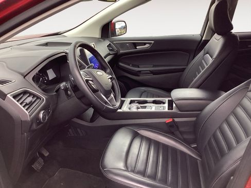 Used 2024 Ford Edge SEL w/ Convenience Package image 9