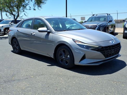Certified 2023 Hyundai Elantra SEL FWD image 8