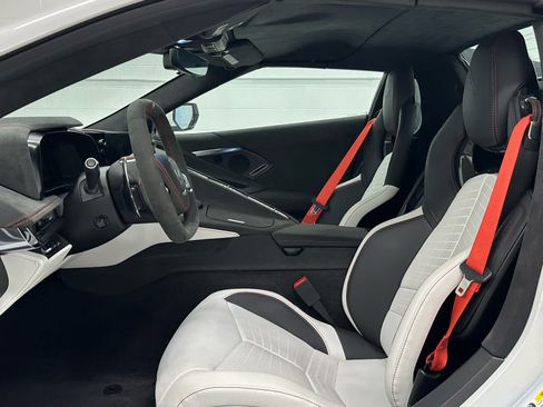 Used 2023 Chevrolet Corvette Stingray Premium Conv RWD image 18