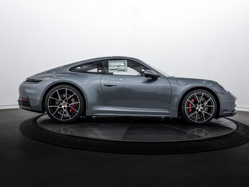 New 2026 Porsche 911 Carrera 4S image 8