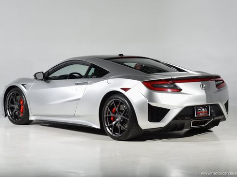Used 2019 Acura NSX AWD/4WD image 5