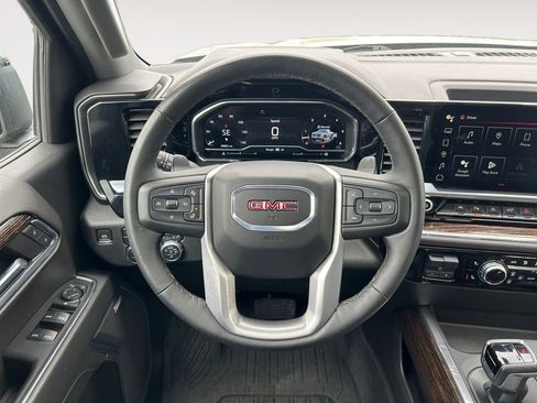Used 2024 GMC Sierra 1500 Elevation w/ Elevation Premium Package AWD/4WD image 13