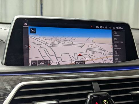 Used 2021 BMW 750i xDrive w/ Luxury Rear Seating Package AWD/4WD image 16
