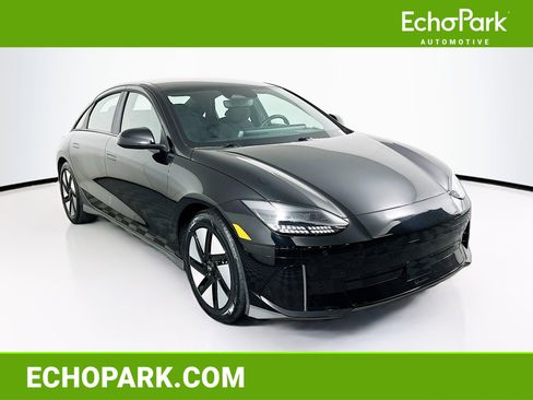 Used 2024 Hyundai Ioniq 6 SE RWD image 1