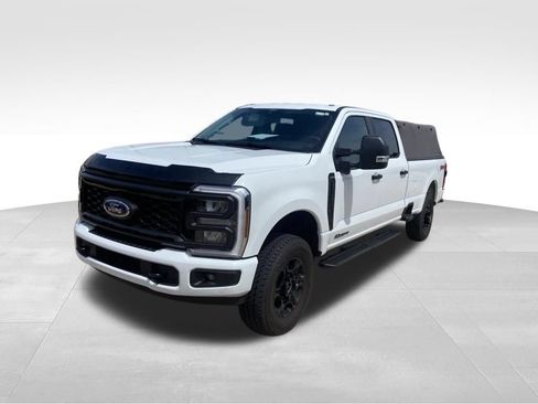 Used 2025 Ford F250 XL w/ STX Appearance Package AWD/4WD image 2