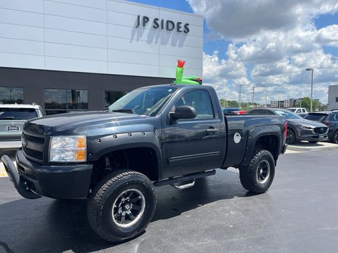 Used 2009 Chevrolet Silverado 1500 LT AWD/4WD image 1