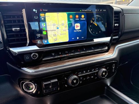 Used 2025 Chevrolet Silverado 2500 LT w/ Trail Boss Package image 17