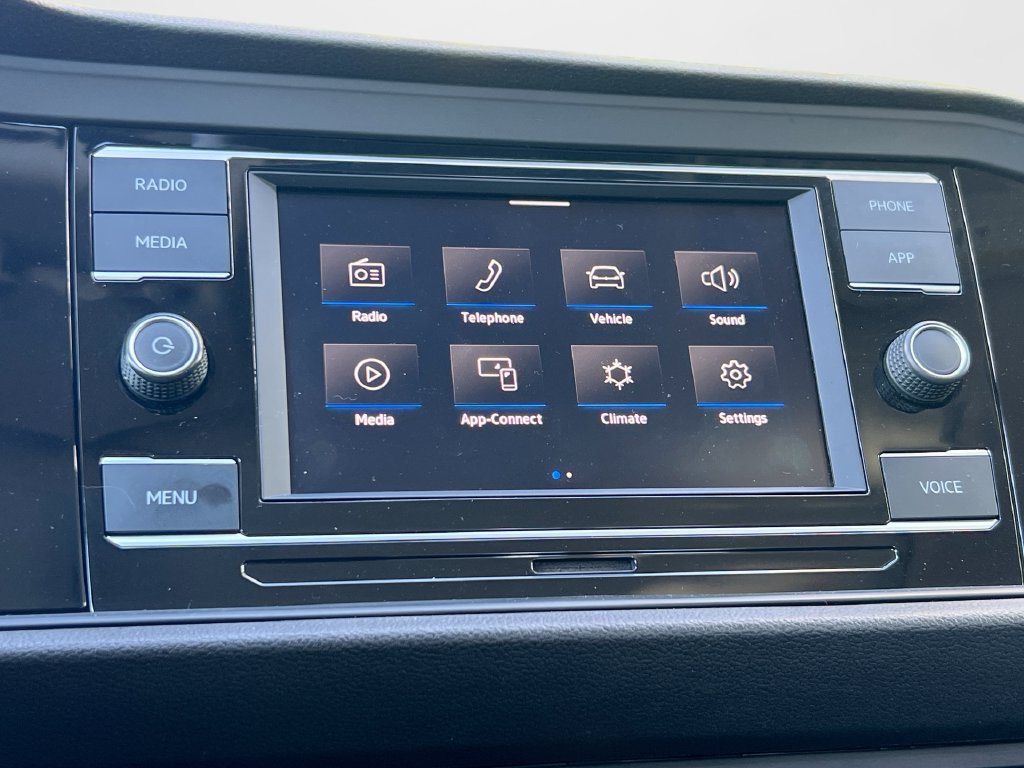 Used 2020 Volkswagen Jetta SE w/ SE Cold Weather Package FWD image 19