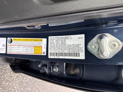 Certified 2023 Honda Accord EX image 37