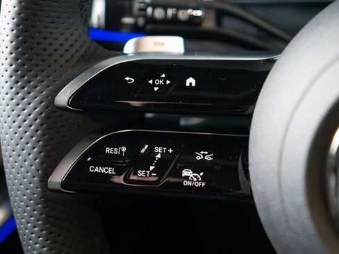 New 2025 Mercedes-Benz GLC 350e GLC 350e image 15