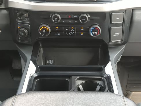 Certified 2025 Ford F250 XLT AWD/4WD image 17