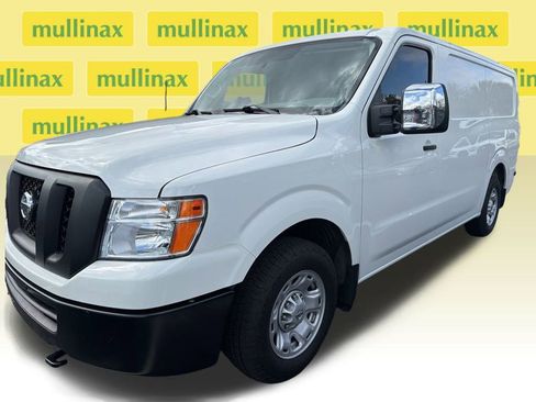 Used 2021 Nissan NV 2500 SV image 32