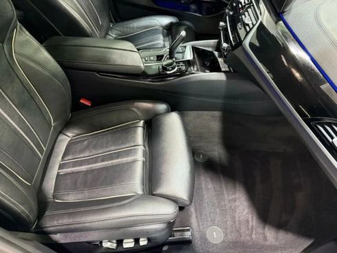 Used 2020 BMW M550i xDrive image 19