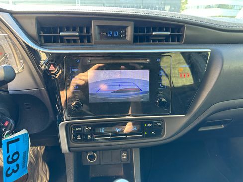 Used 2019 Toyota Corolla XLE image 16