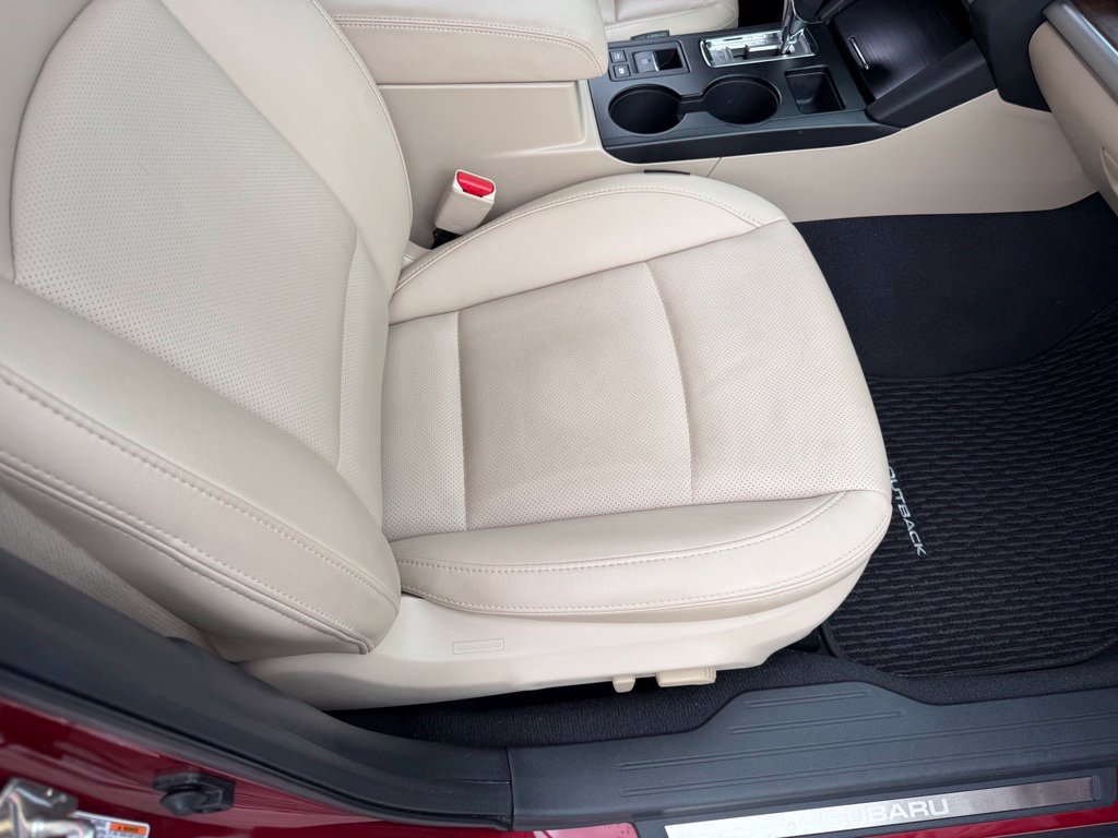 Used 2017 Subaru Outback 2.5i Limited AWD/4WD image 16