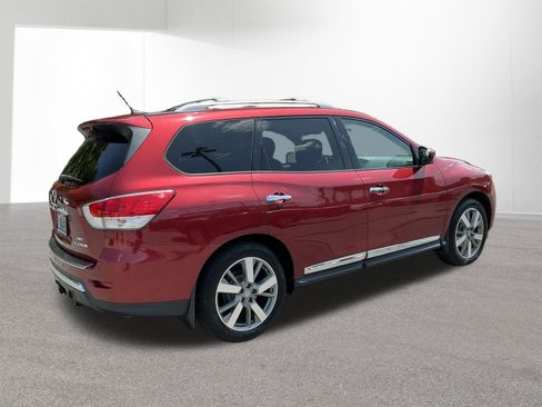 Used 2015 Nissan Pathfinder Platinum AWD/4WD image 3