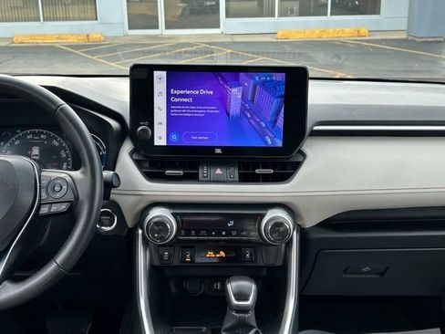 Used 2023 Toyota RAV4 XLE Premium image 24