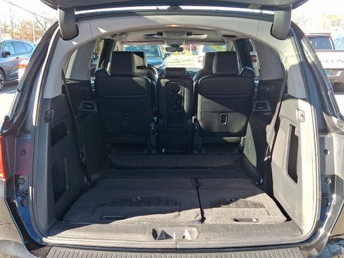 Used 2023 Honda Odyssey Elite image 35