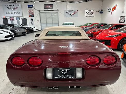 Used 2003 Chevrolet Corvette Convertible w/ Preferred Equipment Group1 RWD image 8